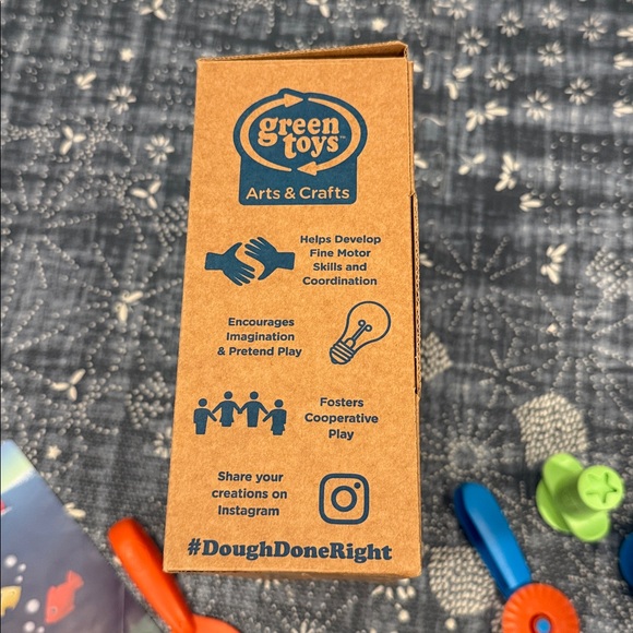 Green Toys Play Dough Tools Set - Picture 6 of 7